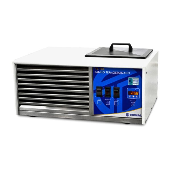 Baño Termostatizado Digital Tecnal para Laboratorio - Capacidad 8 Litros